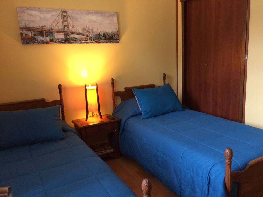 Pieza 2 camas single, Baño privado