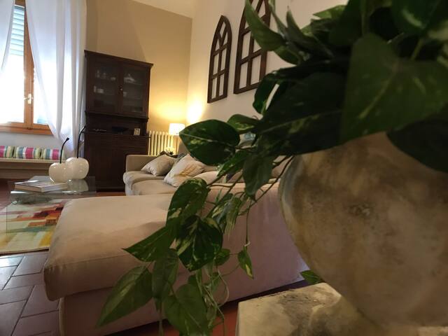 SUITE MEDICEA***** – CENTRO STORICO gallery image 3