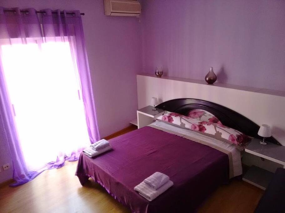 Big Bedroom - Dormitorio Grande - Большая Cпальня