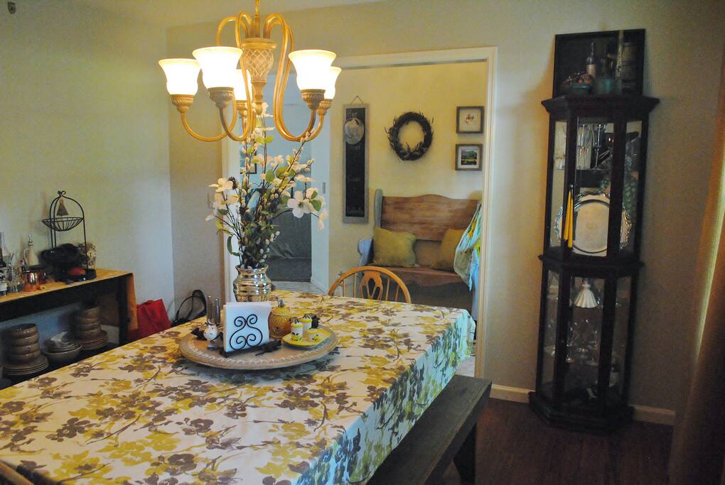 Formal Dining Room
