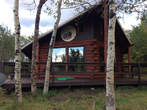 Swiftcurrent River Cabin
