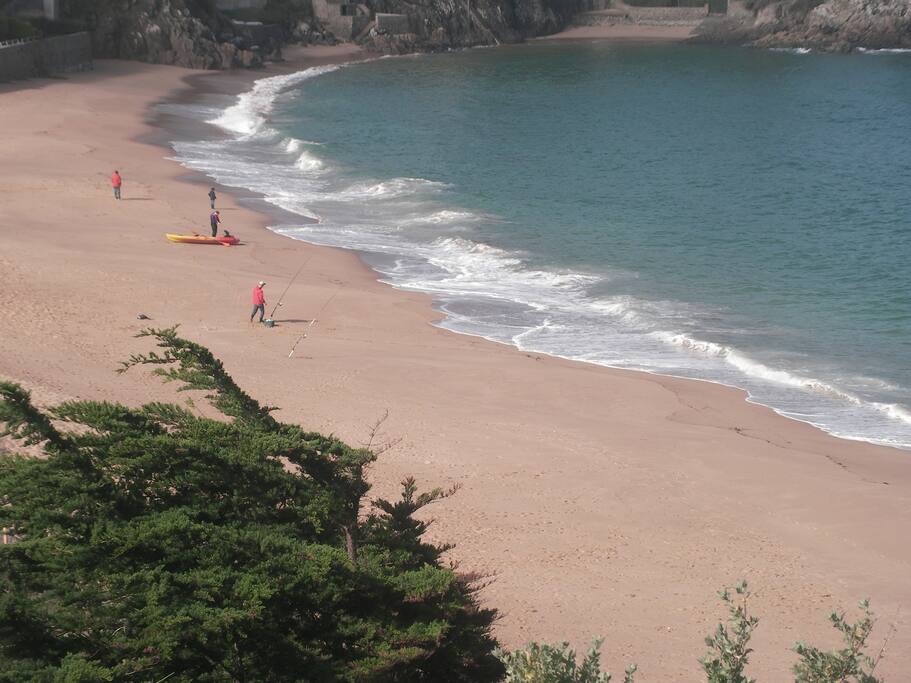 la plage du Val à 150m