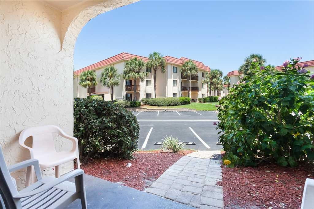 Florida Charm - The only agenda here is to relax and have a great time.