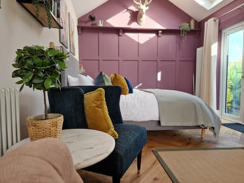 Popular Airbnb listing: The Little Baytree in Weston Super Mare