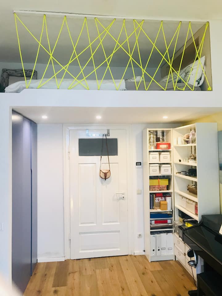 მეორე ოთახი 1,40 × 1,80 ლოფტით...(70 სმ ლეიბი ჭერამდე)