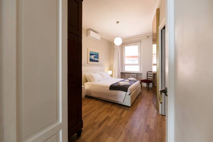 Nuovo Centro Città 3 Camere Letto – 8 Ospiti gallery image 2