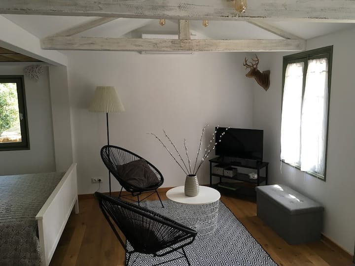 Petite Maison Provençale Au Cœur De L'estérel - Fréjus
