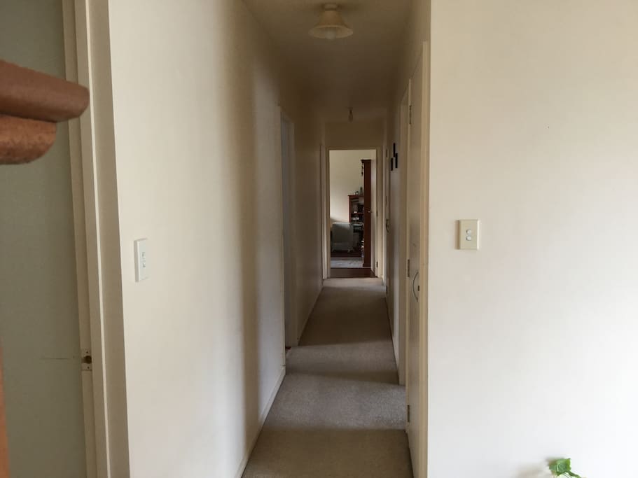 Hallway to the bedrooms