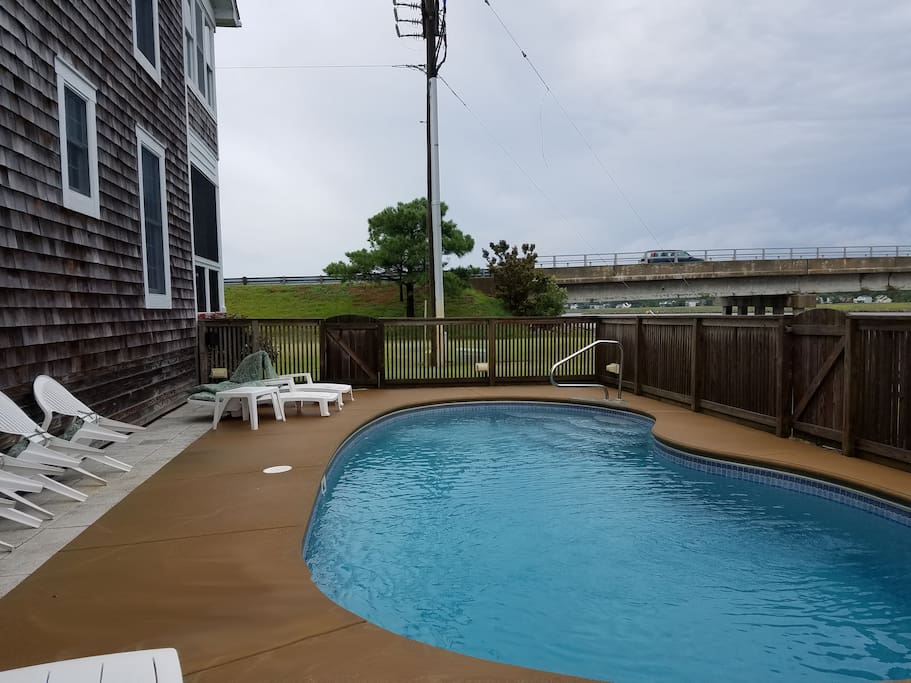 Take a dip in the pool with water views!