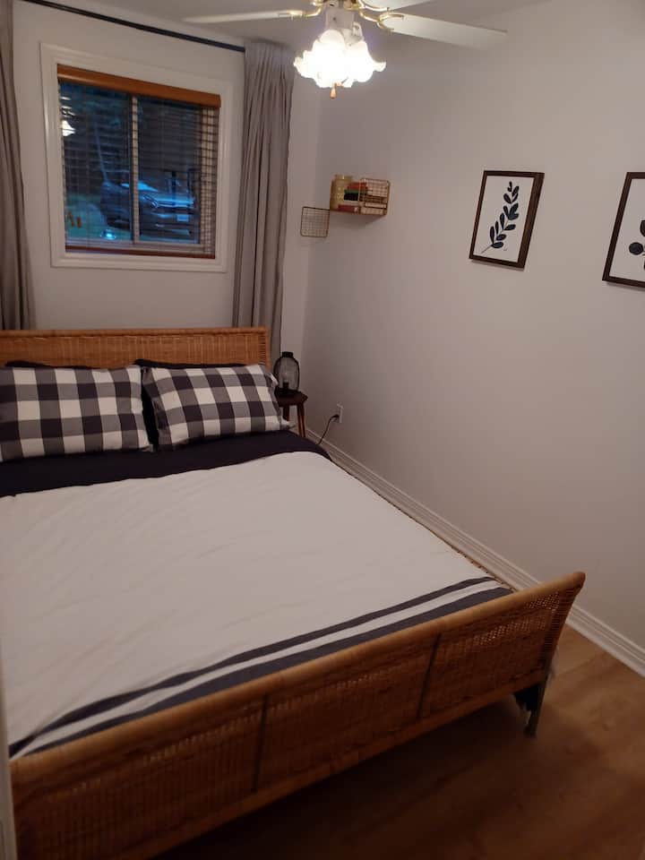 Dhomë gjumi me krevat dopio "queen"