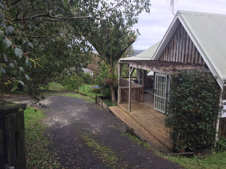 Cottage from driveway