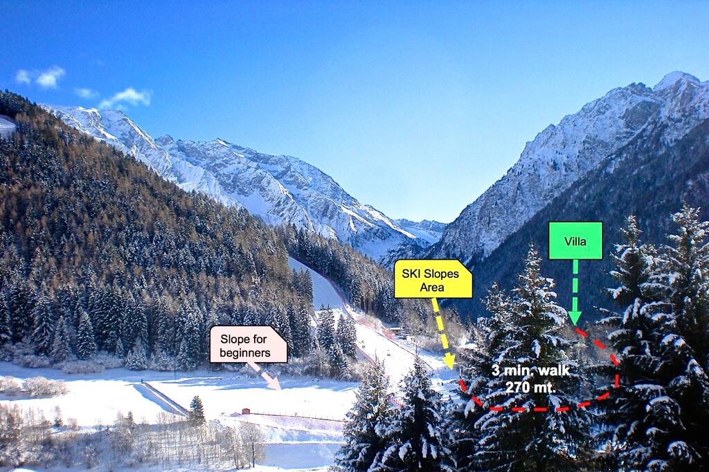 Ski slopes 3 minutes walk from the villa