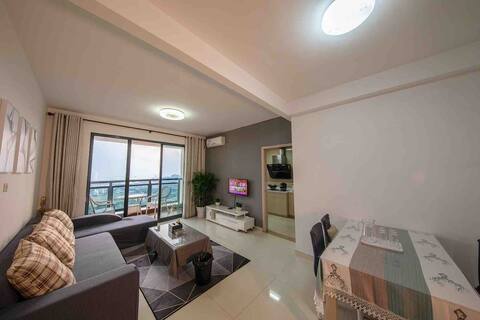 ［一客一消毒］临海居~高层海景 近银滩.码头.风情街，可免费煮饭（连住2天以上免费接站，接机68）