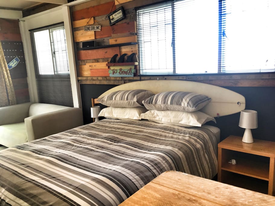 The queen size luxurious bed with 200 thread count linens