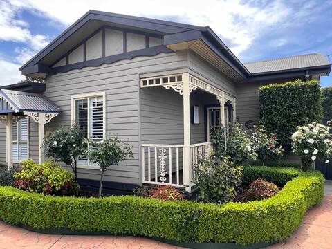 Blacksmiths Lane 3 Bedroom/2 Bathroom Home