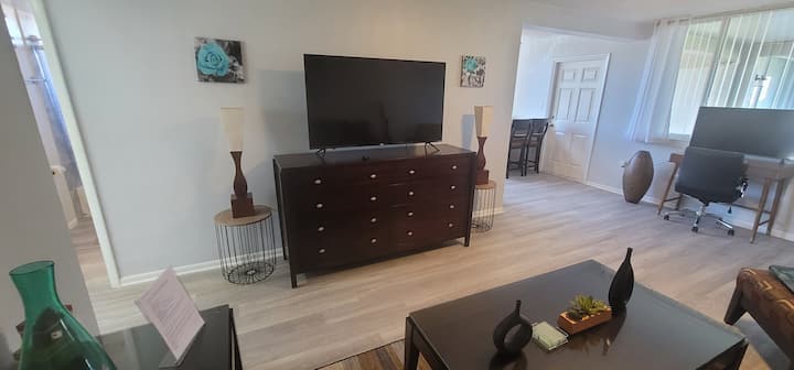 Condo Across Street From Beach - Cocoa Beach, FL
