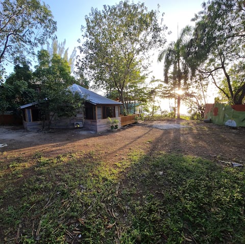 Cozy 1Br Negril Cabin with breathtaking Ocean View