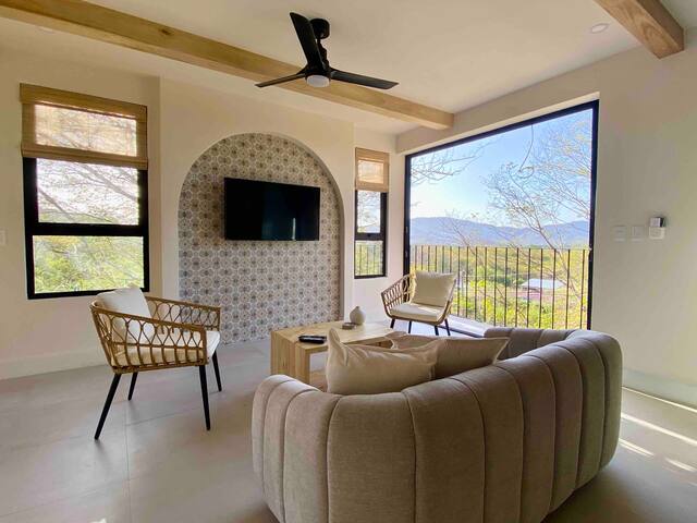 NEW Agave Azul: 2 homes in 1! 9 min walk to beach!