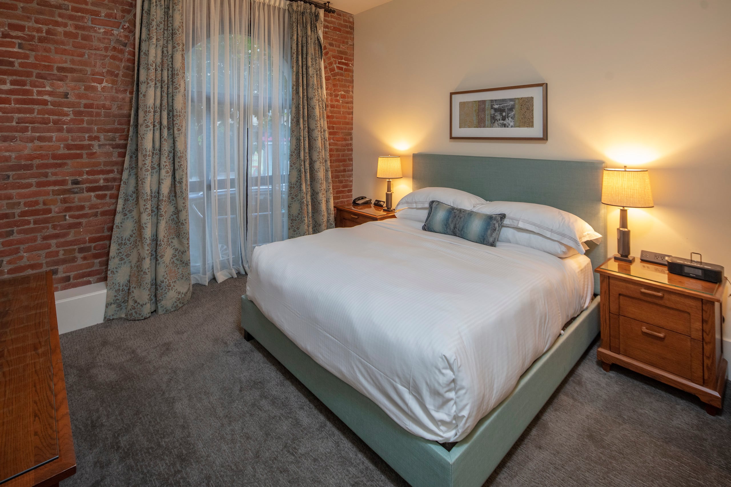 Condo in San Francisco · ★4.91 · 2 bedrooms · 2 beds · 2 baths - Image 7