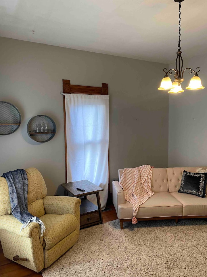 The Bunkhouse Houses for Rent in Aurora, Nebraska, United States Airbnb