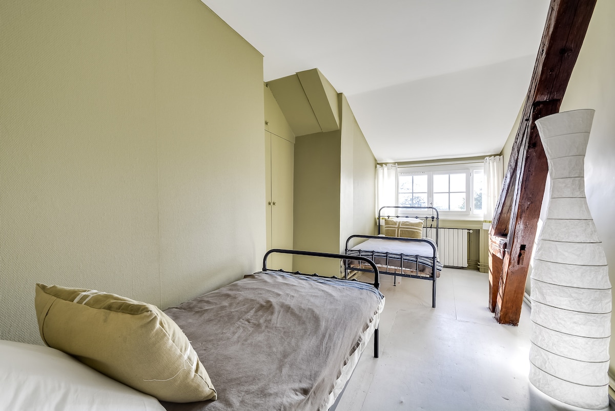 Chambre N°2 avec 2 lits de 1 place. Un Rêve de Campagne, gîte de charme proche Paris 