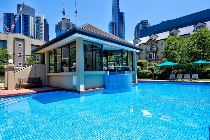 Garden oasis 3 bedroom apt