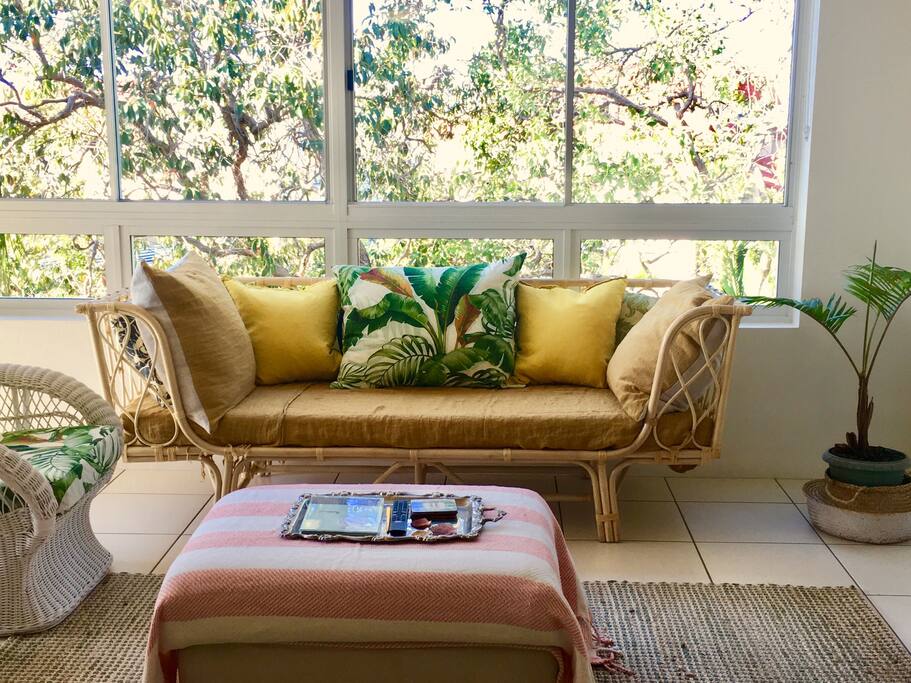 Day Bed, relaxed coastal styling