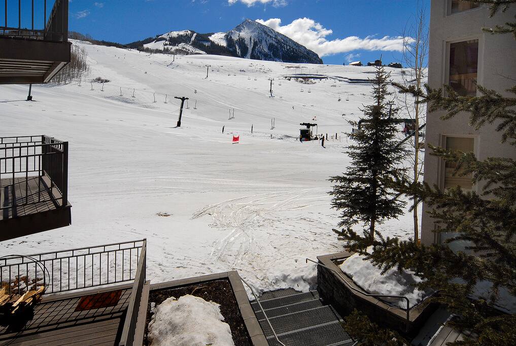 Ski slope/ Lift Access