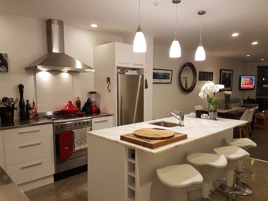 Full kitchen and appliances