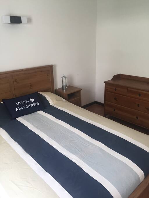 Habitación cama matrimonio