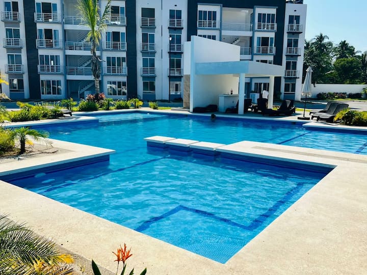 Beautiful apartment with pool and beach club Apartments for Rent in
