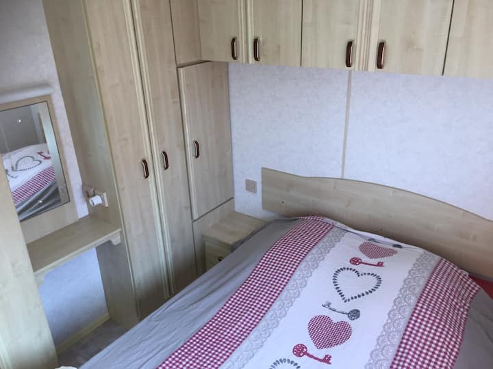 140cm bed