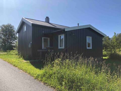 Cozy little house for rent on Norway's finest island!