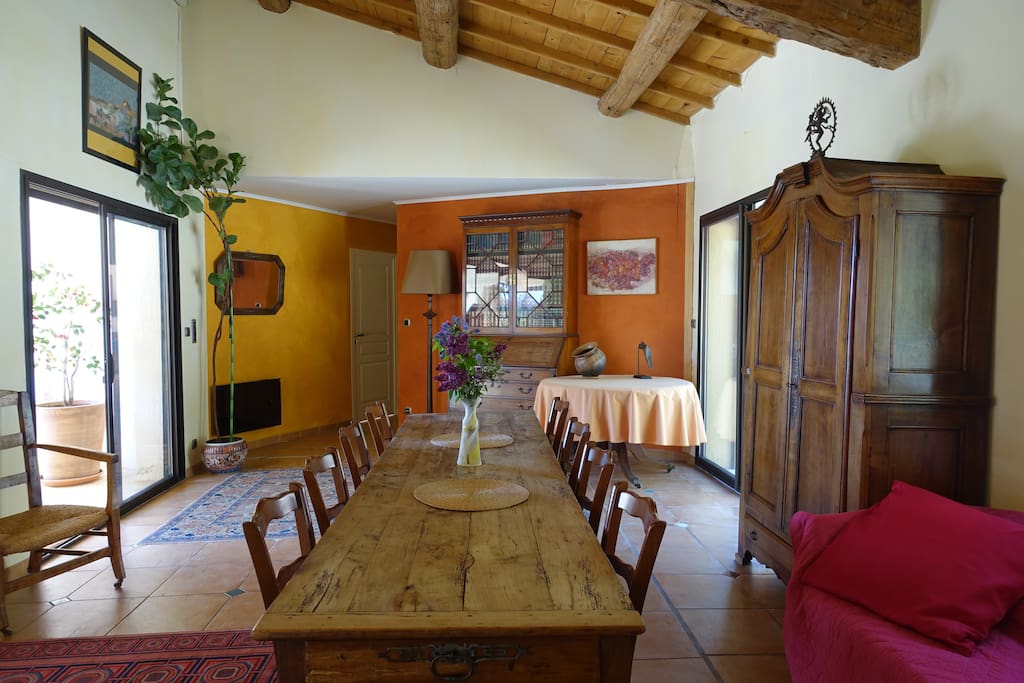Bel espace salle à manger