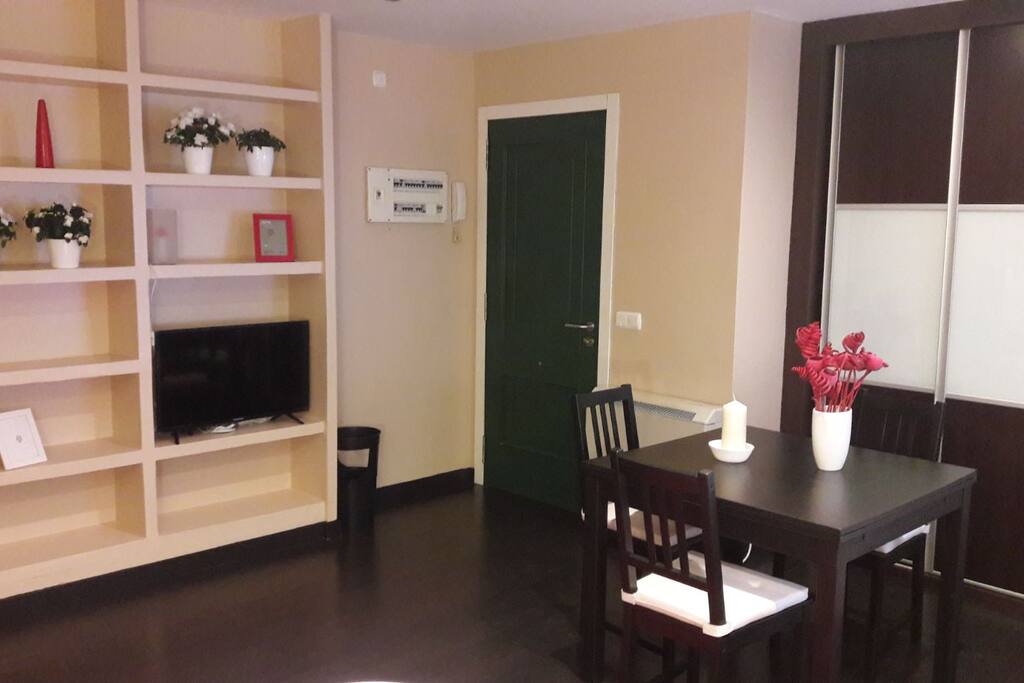 Salón-comedor III