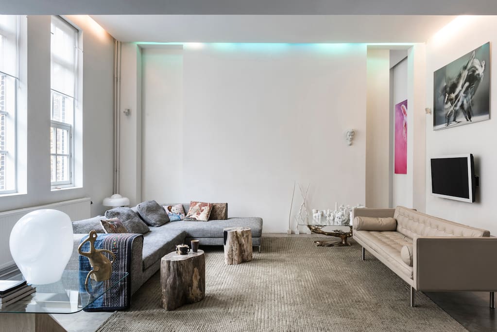 Living Room Lounge