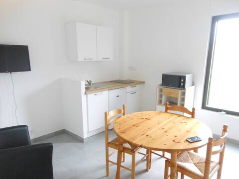 two rooms south of Rennes