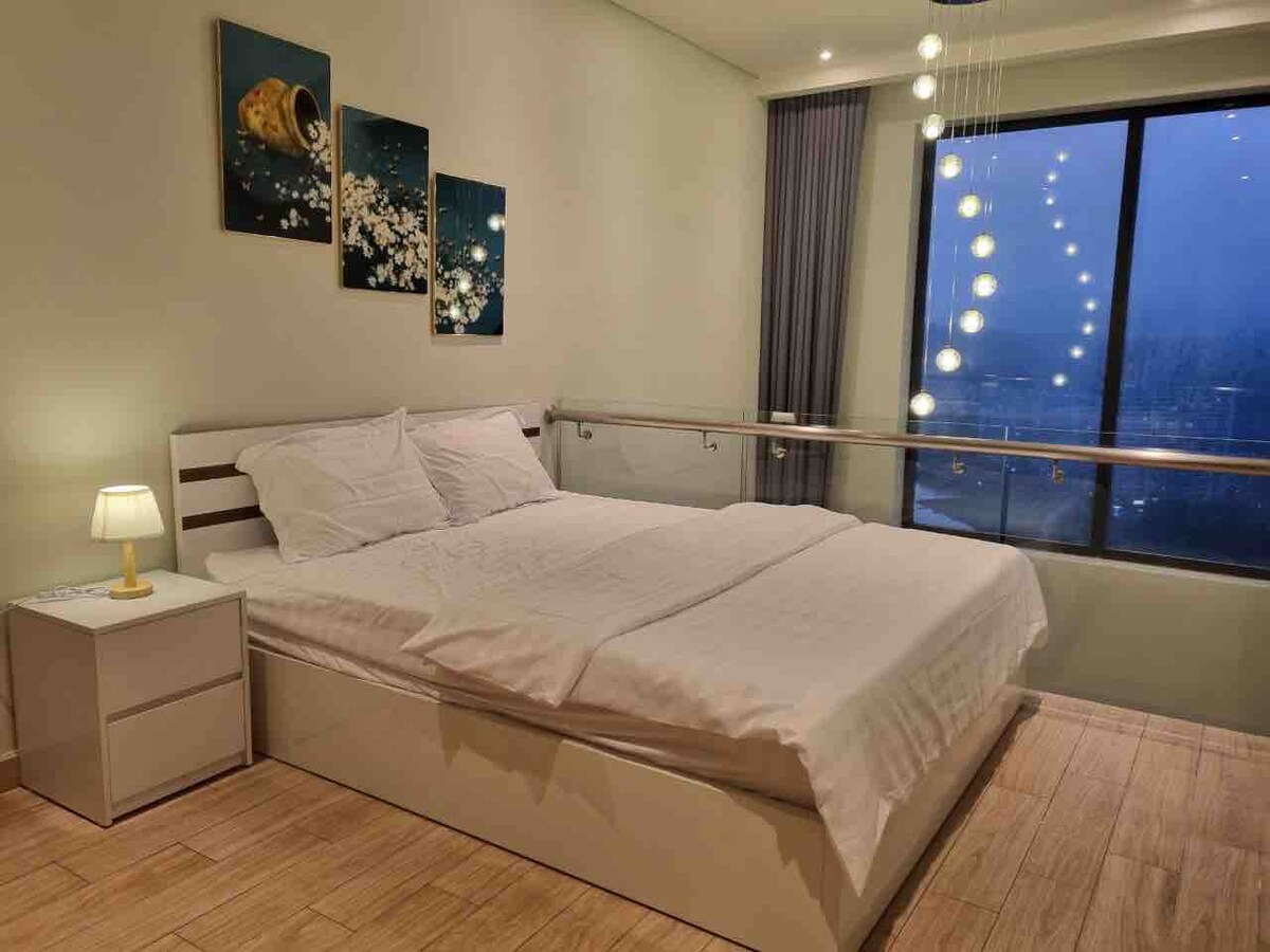 Dhoma e gjumit e katit të dytë