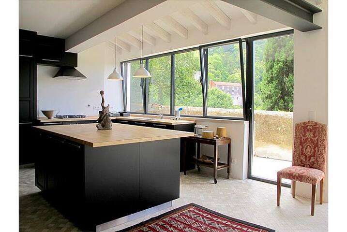 Heart of Sintra – Amazing Views, Pool & Garden gallery image 3