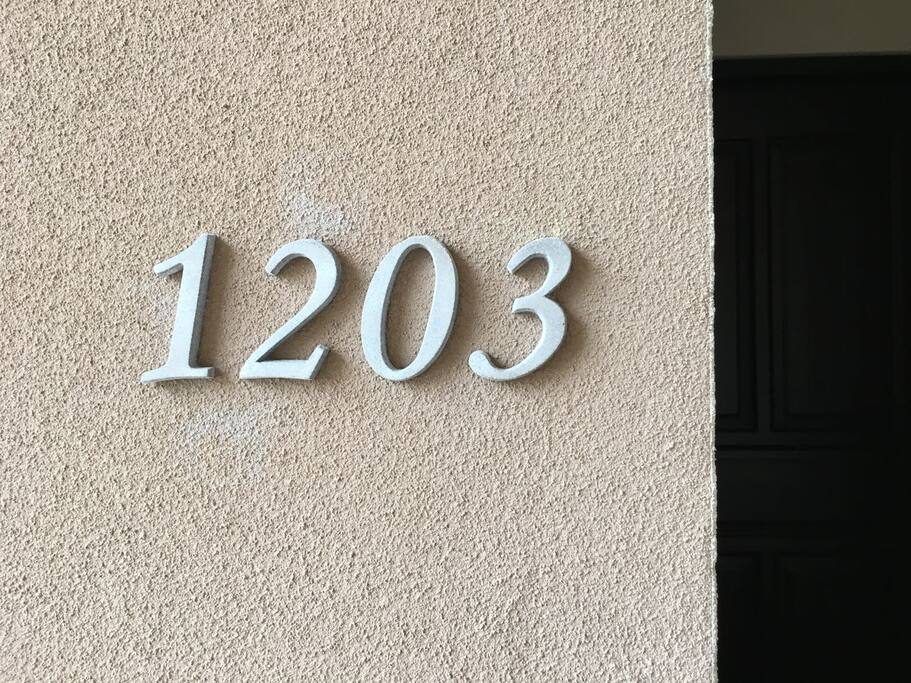 Welcome to unit 1203 in Shore Club Jaco at Breakwater Point. A luxury 2 bedroom condominium featuring 180 degree views of Jaco Beach and the nearby mountain ranges.