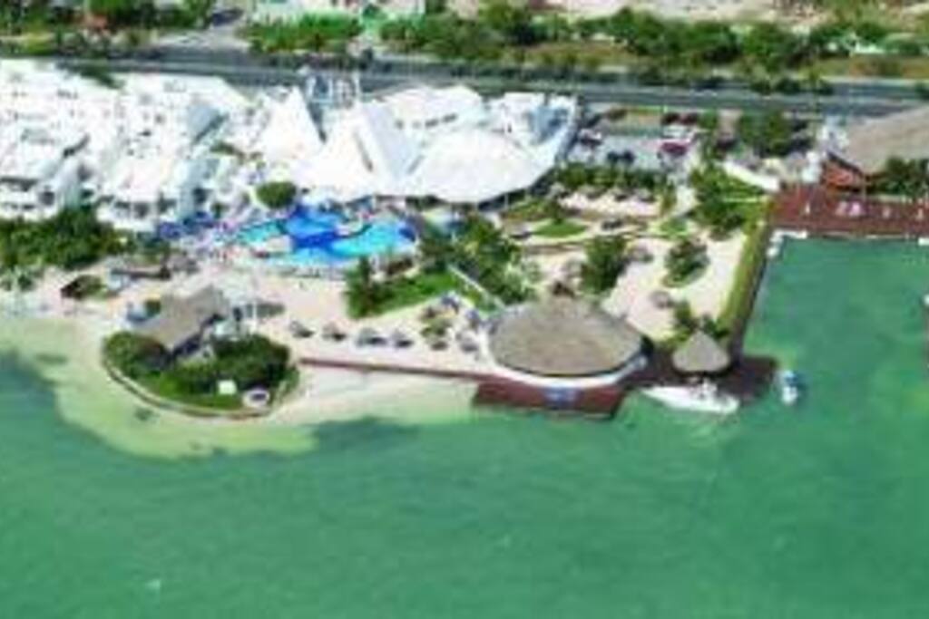 VISTA ÁREA DEL RESORT