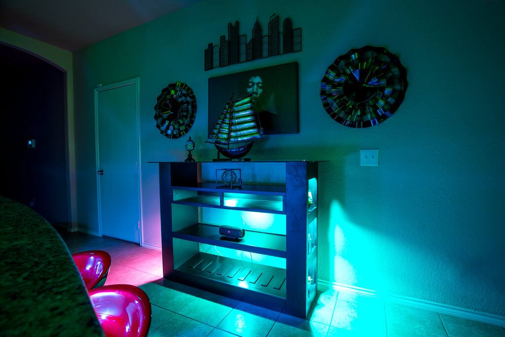 Fantasy Fun House Near LACKLAND / SEAWORLD Houses for Rent in San