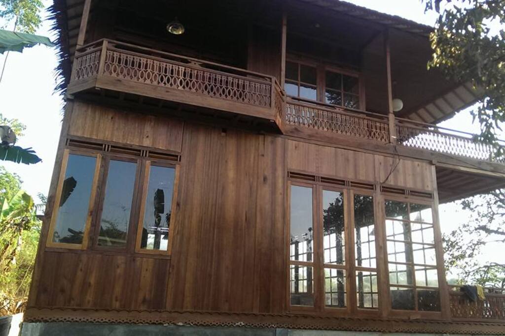 Plenty of windows to ensure great views all around
