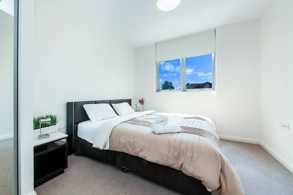 Kings Zipper, can be setup as 2 single beds