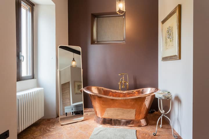 Copper tub in the 1st double bedroom.