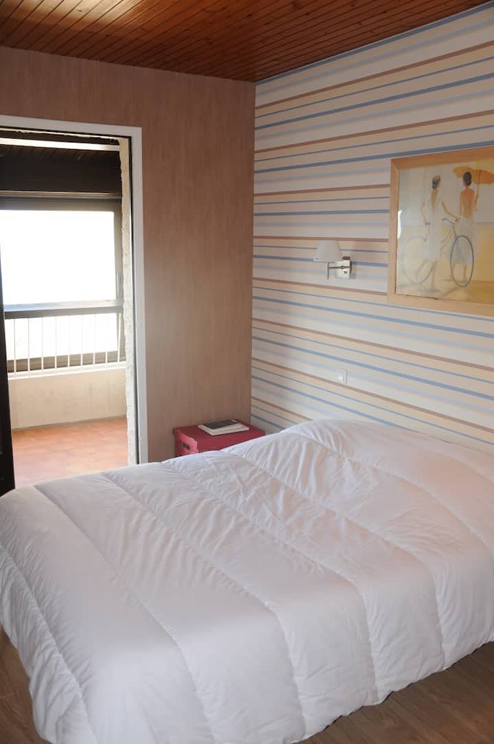 2. spálňa s výhľadom na more (manželská posteľ)