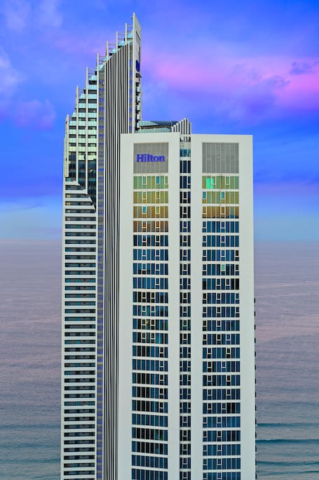 H Residences - Holiday Holiday