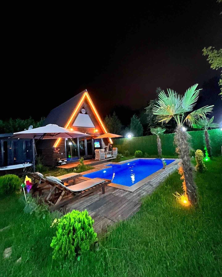 SıCaK Pool Jacuzzi Jardin bungalow VIP sheltered