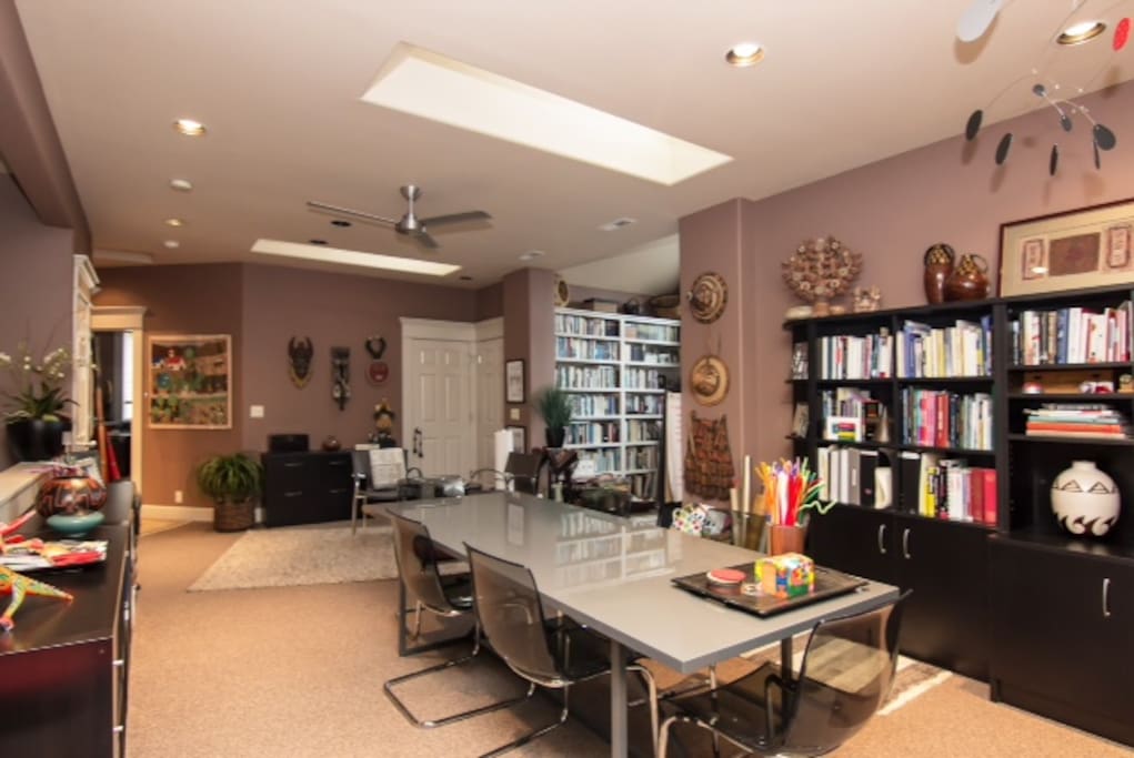 office space with large worktable