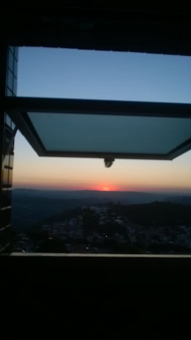 Vista janela do banheiro